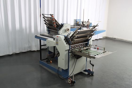Plat automatique de boucle de la largeur 8 de la machine 360mm de pliage de papier de pli croisé avec la deuxième station