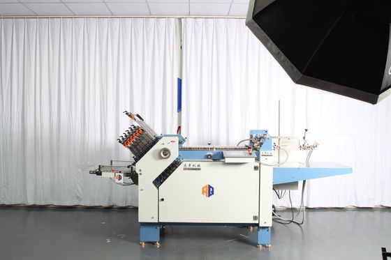 Machine automatique de papier industrielle de pliage du papier A3 pour des pharmaceutiques de cosmétiques