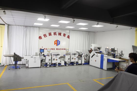 Machine automatique de pliage de dépliants pharmaceutiques 480/600TS 300 gm Pour les petites feuilles